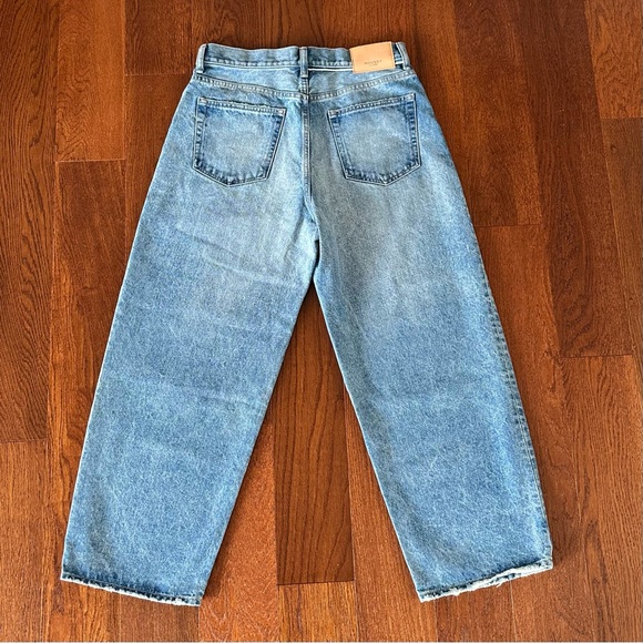 Moussy Denim Ecorse Round Jeans in Blue
Size 30 Barrel Leg Cropped - Picture 4 of 11